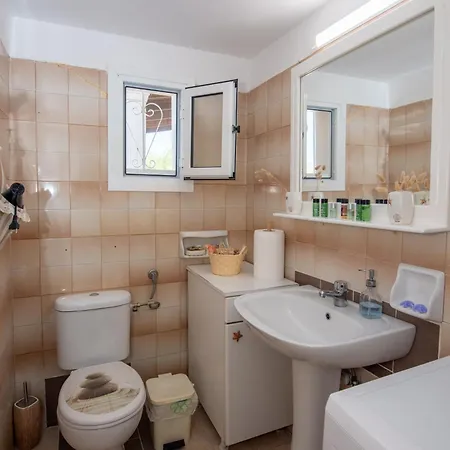 Vossos House - Visit Zakynthos From One Place Áyios Kírikos